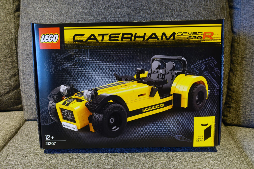 LEGO 21307 Caterham Seven 620R box